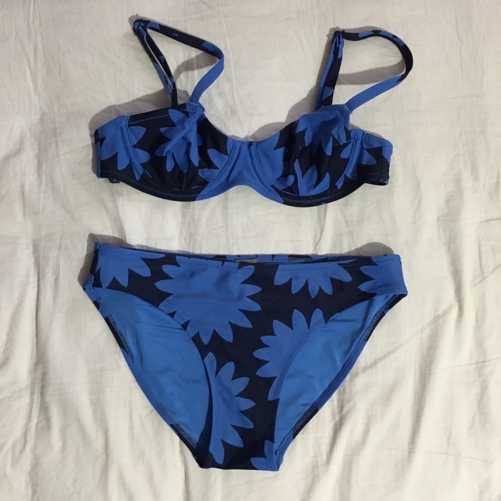 Aeire blue bikini set
